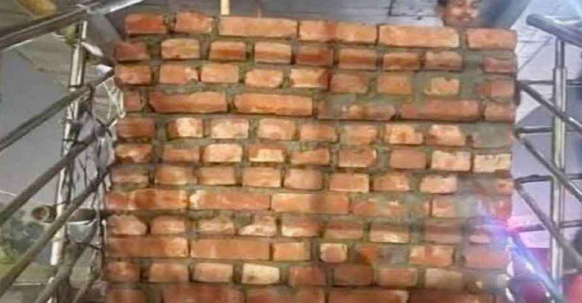 ছিনতাই রোধে বন্ধ করা হলো ফ্লাইওভারের সিঁড়ি 